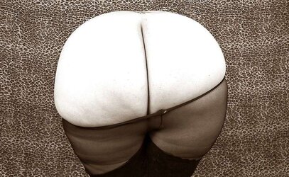 PLUMPER Latina Rosie
