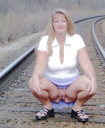 066 nude in the railway