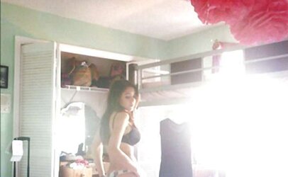 Steaming Internet Breezies #2 (Angie Varona)