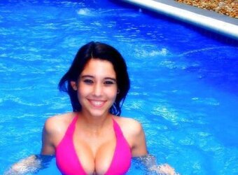 Steaming Internet Breezies #2 (Angie Varona)
