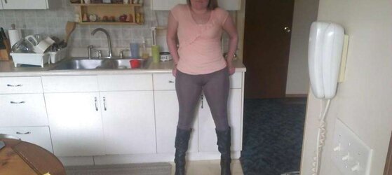 Teenager girlfriend in leggings