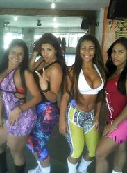 Chicas inexperienced
