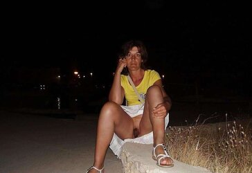 Mature upskirt 1.