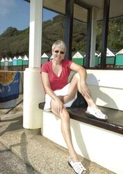 Mature upskirt 1.