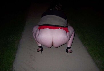 Jessica outside