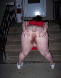 Jessica outside