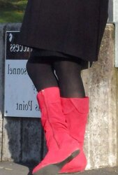 Voyeur Crimson Shoes Mummy