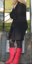 Voyeur Crimson Shoes Mummy