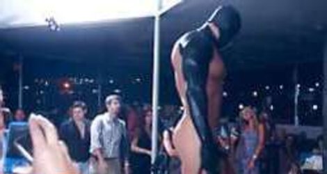 Real Stripp Demonstrate of Bare DJ (CFNM)