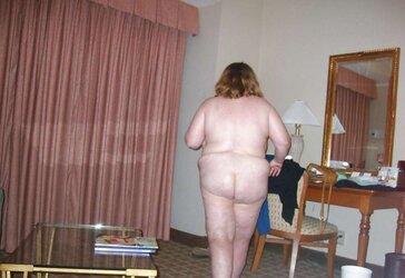 SEND ME A MESSGE IF YOU LIKE MY PICTURES.