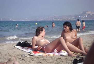 Beach Lovelies 009 - Candid
