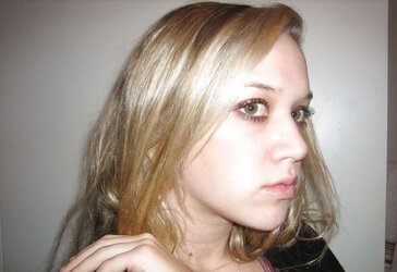 Real Fledgling Set: Super-Hot Blond Selfshooter