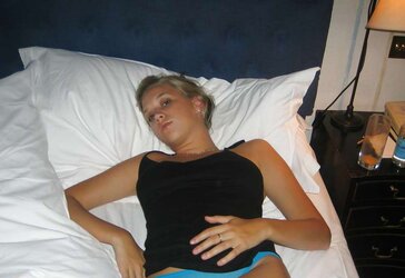 Real Fledgling Set: Super-Hot Blond Selfshooter