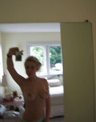 Real Fledgling Set: Super-Hot Blond Selfshooter