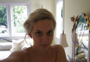 Real Fledgling Set: Super-Hot Blond Selfshooter
