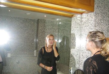 Real Fledgling Set: Super-Hot Blond Selfshooter