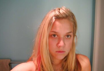 Real Fledgling Set: Super-Hot Blond Selfshooter