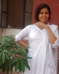 Teenager (Desi Dame)