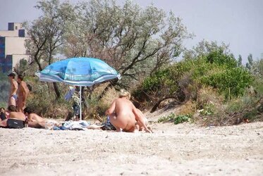 I am a beach naturist