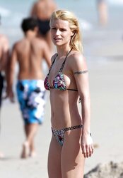 CumShoot Michelle Hunziker Starlet MUMMY Celebrity