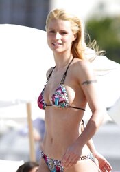 CumShoot Michelle Hunziker Starlet MUMMY Celebrity