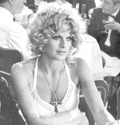 Karin Schubert
