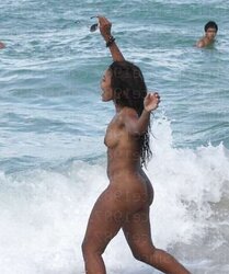 Angela Simmons