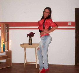 Serbian dame: anna