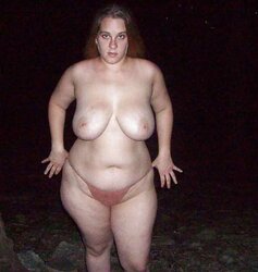 Smoking Super-Hot Femmes 30yo+