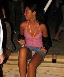 Some super-steamy stunner upskirt pictures