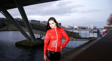 Die geile Linda in heissem Spandex