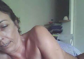 French Mummy cathymu from cam4 (45yo)