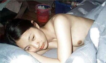 Chinese lady self-shot