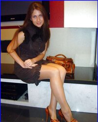 My fave Nylon gams !