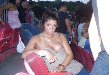 Luxurious Nipslip 9 by Voyeur TROC ( Bday Soiree)