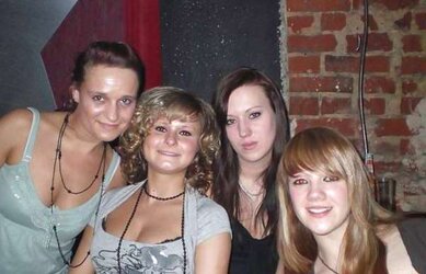 Welche ist geiler (Which one is sexier) two ?
