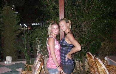 Welche ist geiler (Which one is sexier) two ?