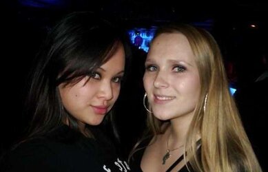Welche ist geiler (Which one is sexier) two ?