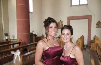 Welche ist geiler (Which one is sexier) two ?