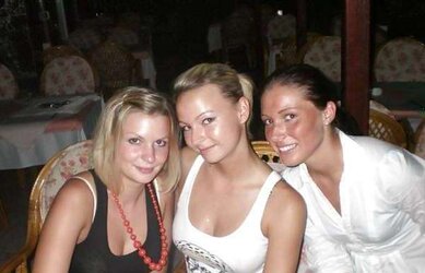 Welche ist geiler (Which one is sexier) two ?