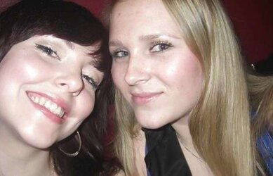 Welche ist geiler (Which one is sexier) two ?