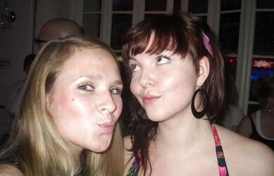 Welche ist geiler (Which one is sexier) two ?