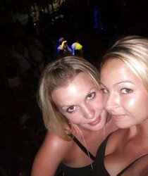 Welche ist geiler (Which one is sexier) two ?