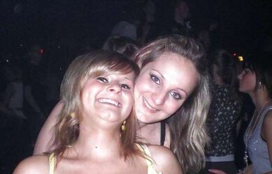 Welche ist geiler (Which one is sexier) two ?