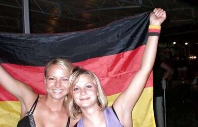 Welche ist geiler (Which one is sexier) two ?