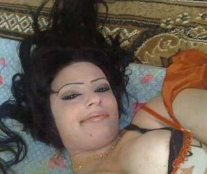 Pretty Arabian Hooters