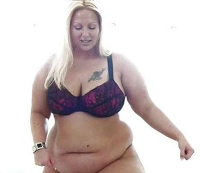 Handsome Bootylicious Femmes-two (not naked)