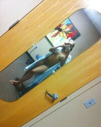 Inexperienced donk honey self photos