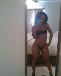 Inexperienced donk honey self photos