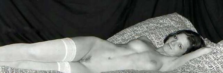 KEY - Monochrome 13 Pantyhose and Killer Underwear